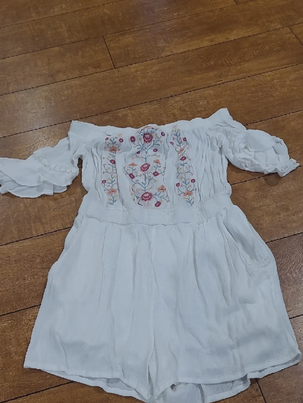 Lot Of 3 Rompers - Picture 6 of 7
